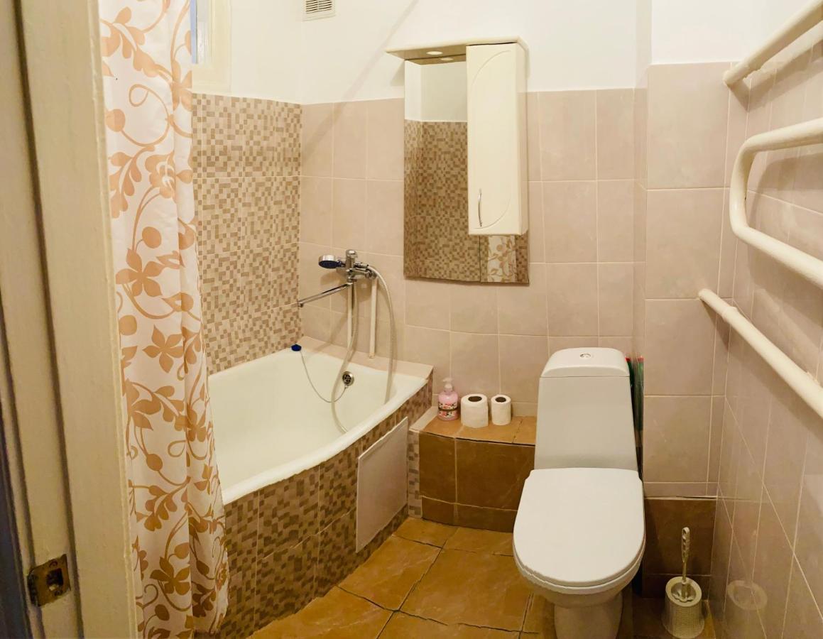 Like Home Apartments&Rooms 알마티 외부 사진