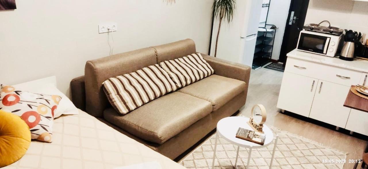 Like Home Apartments&Rooms 알마티 외부 사진