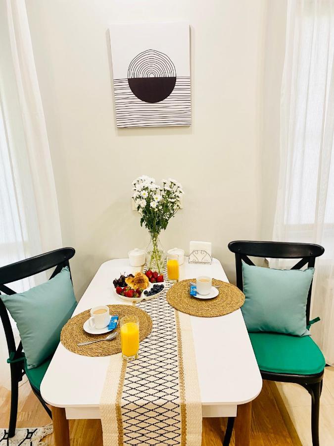 Like Home Apartments&Rooms 알마티 외부 사진