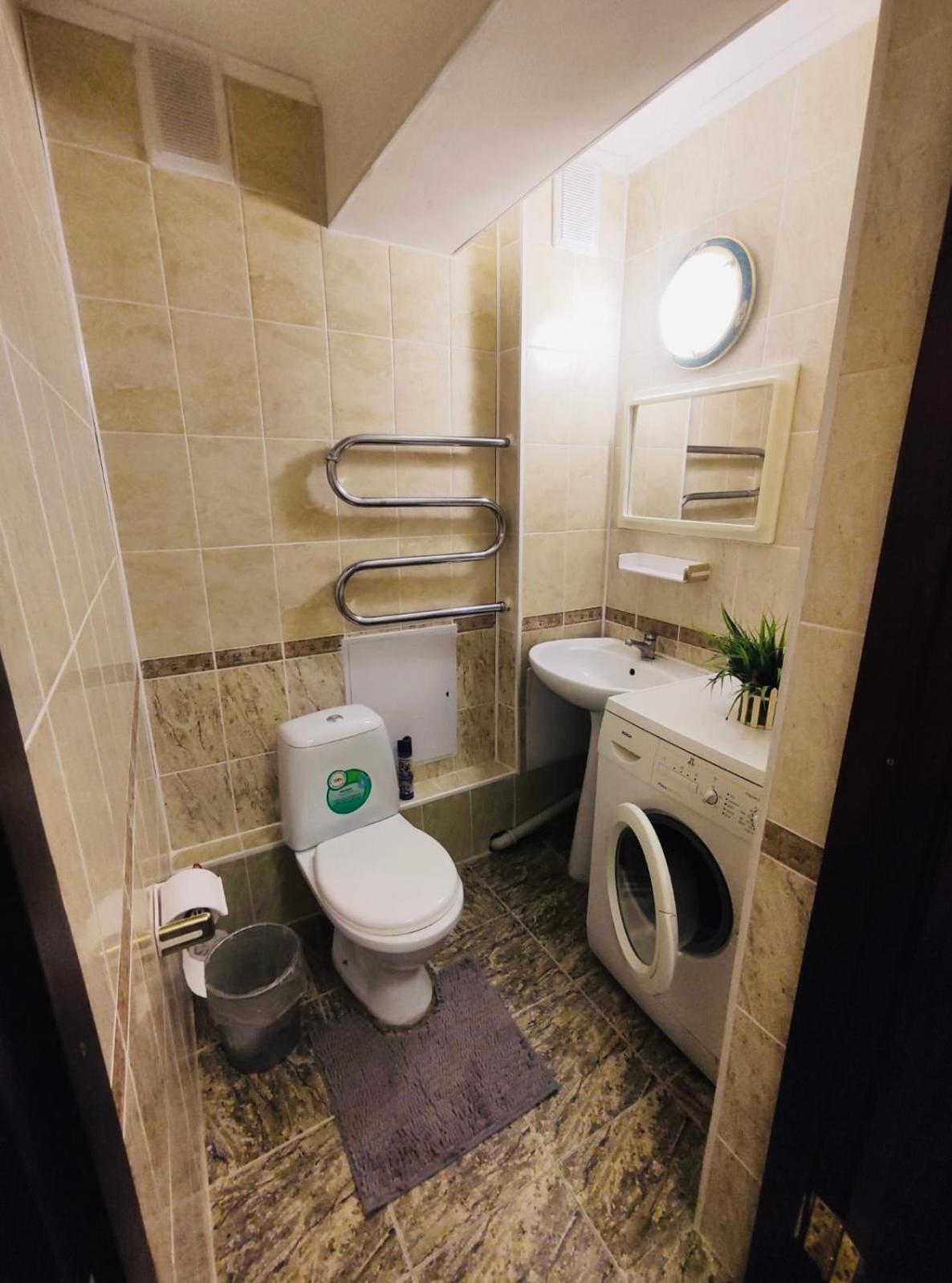 Like Home Apartments&Rooms 알마티 외부 사진