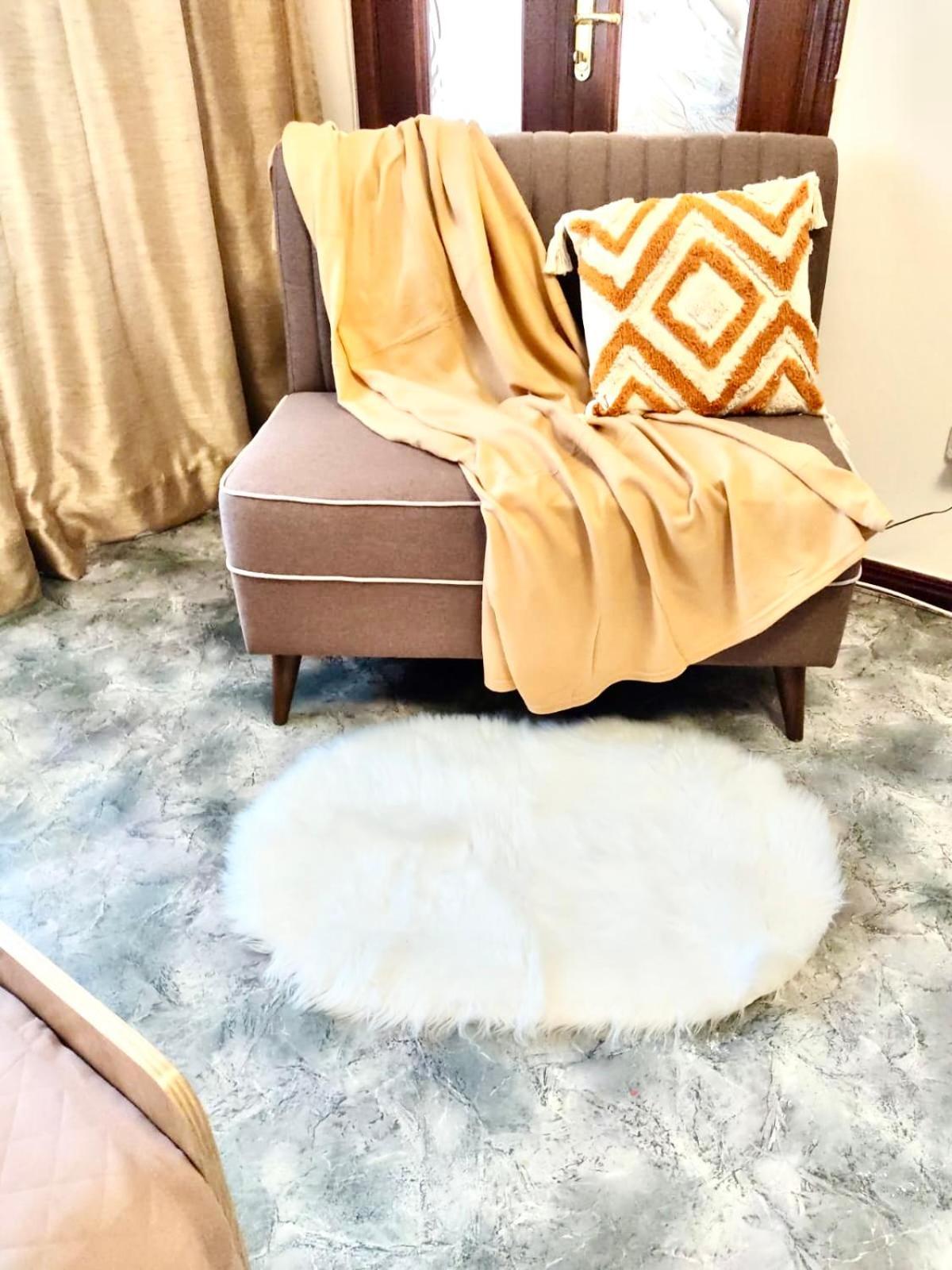 Like Home Apartments&Rooms 알마티 외부 사진