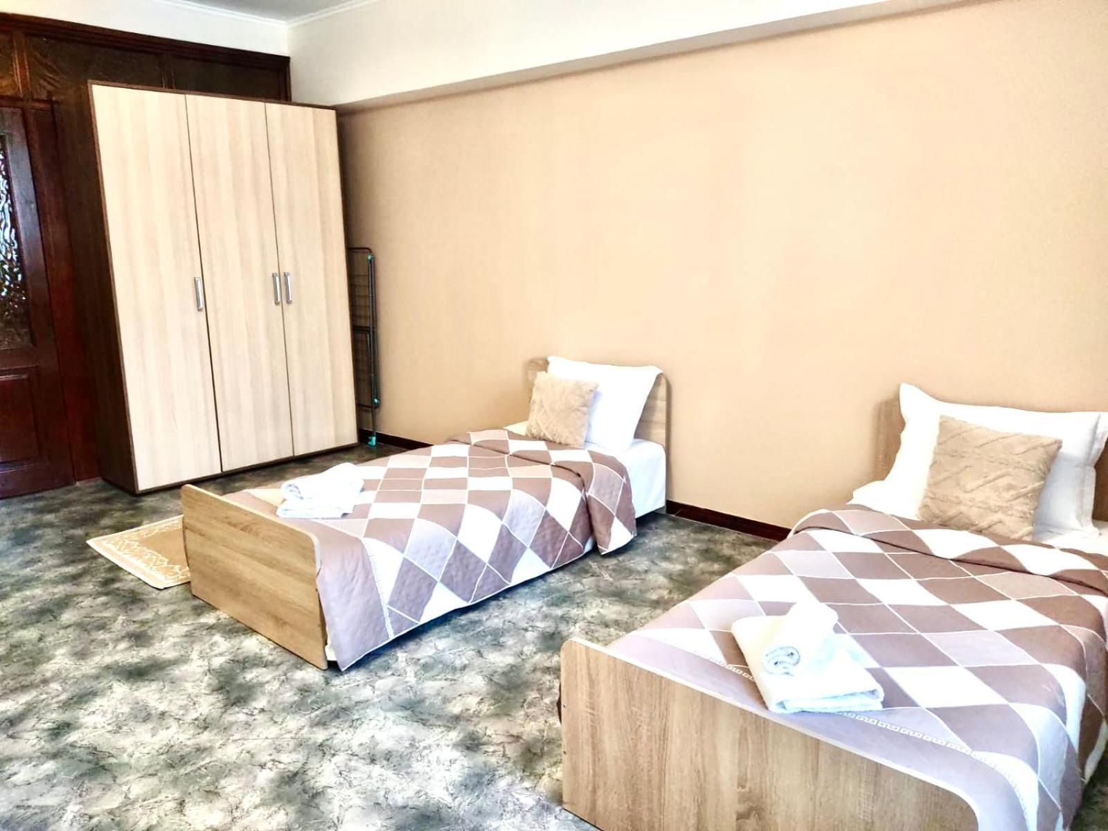 Like Home Apartments&Rooms 알마티 외부 사진