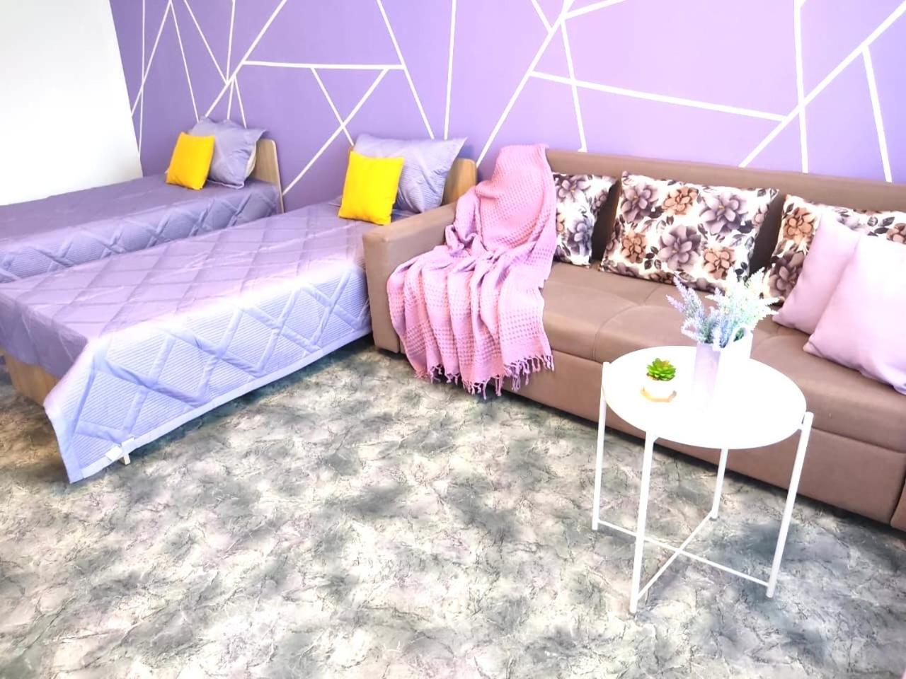 Like Home Apartments&Rooms 알마티 외부 사진